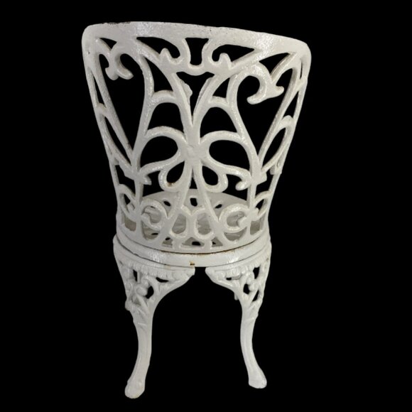 MINI CHAIR PLANT STAND – White Cast Iron, 13.5" Tall, Vintage, Plants/Candles - Picture 5 of 9